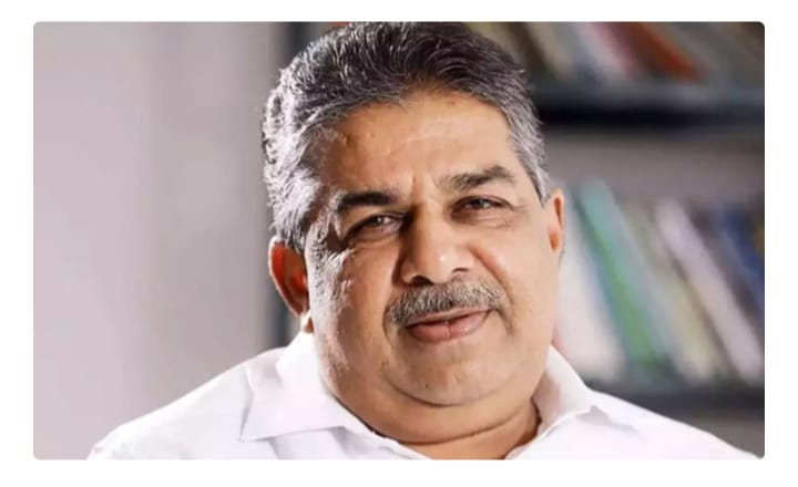 മന്ത്രി സജി ചെറിയാന്റെ ഭരണഘടനാ വിരുദ്ധ പരാമർശം; ക്രൈംബ്രാഞ്ച് അന്വേഷിക്കണമെന്ന് ഹൈക്കോടതി