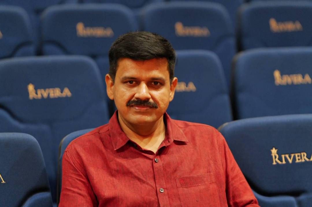 ‘കൈ’ പിടിച്ച്‌ സന്ദീപ് വാര്യര്‍; ബിജെപി വിട്ട് കോണ്‍ഗ്രസില്‍ ചേര്‍ന്നു; സ്വീകരിച്ച്‌ നേതാക്കള്‍
