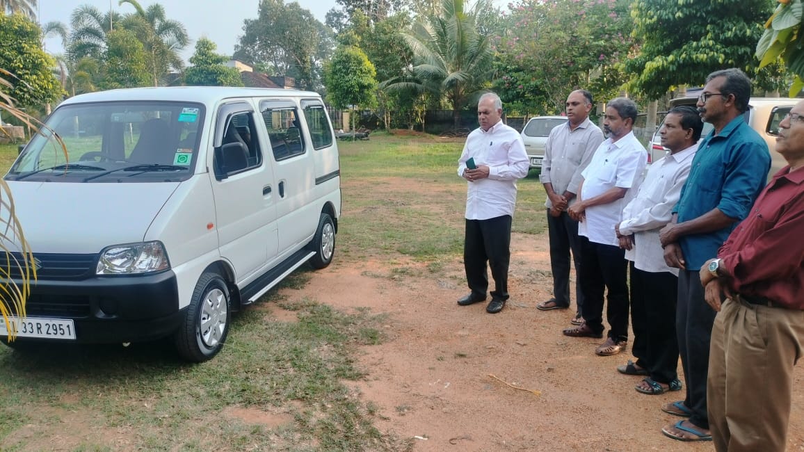 രോഗികൾക്ക് സ്വാന്തനമായി ഐപിസി പാമ്പാടി സെന്ററിന് സ്വന്തമായി വാഹനം.