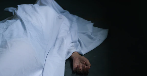 വിദേശ വനിതയുടെ മൃതദേഹം ഒരാഴ്ച കിടന്നത് ആംബുലന്‍സില്‍ ഡ്രൈവറുടെ വീടിന്റെ ഷെഡില്‍