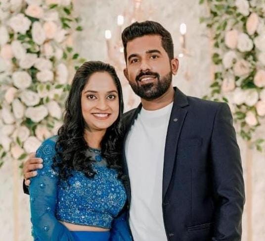 വിവാഹിതരായി