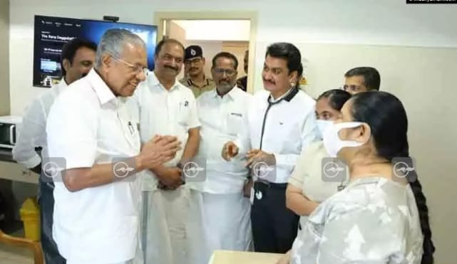 മുഖ്യമന്ത്രി പിണറായി വിജയൻ ഉമാ തോമസ് എംഎൽഎ ആശുപത്രിയിൽ വന്ന് കണ്ടു