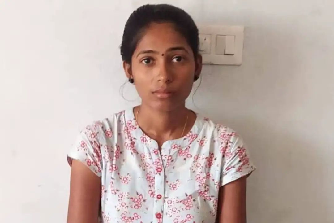 കുഞ്ഞിനെ തലയ്ക്കടിച്ച് കടലില് എറിഞ്ഞുകൊന്ന കേസിലെ പ്രതിയായ അമ്മ വിഷംകഴിച്ച നിലയില്; സംഭവം വിചാരണ തുടങ്ങാനിരിക്കെ