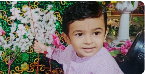 നെടുമ്പാശ്ശേരി വിമാനത്താവളത്തില്‍ മാലിന്യക്കുഴിയില്‍ വീണ് മൂന്ന് വയസുകാരന് ദാരുണാന്ത്യം