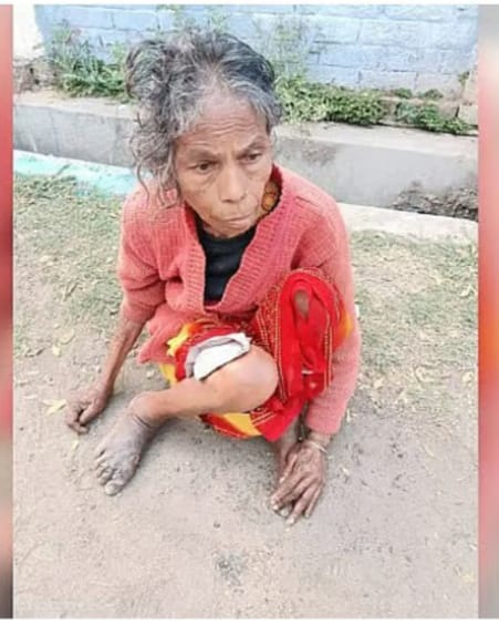 രോഗിയായ അമ്മയെ പൂട്ടി പട്ടിണിക്കിട്ട് മകൻ കുംഭമേളയ്ക്ക് പോയി; അമ്മയെ നോക്കാതെയുള്ള യാത്ര എന്ത് പുണ്യം