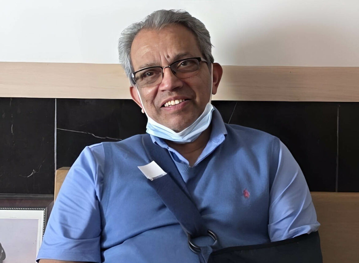 പാസ്റ്റർ ജോസഫ് കെ ജോസഫിന് ദുബൈയിൽ വച്ച് കാൽ വഴുതി വീണ് കൈകള്‍ക്ക് പരിക്കേറ്റു