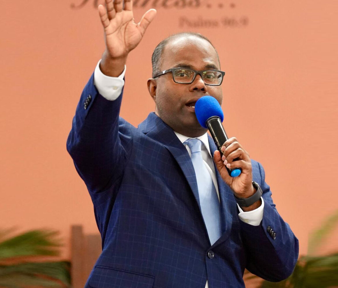 പാസ്റ്റർ ജിജു ഉമ്മൻ ഫിലദൽഫിയ പെന്തക്കോസ്തൽ ചർച്ചിന്റെ സീനിയർ പാസ്റ്ററായി ചുമതലയേറ്റു