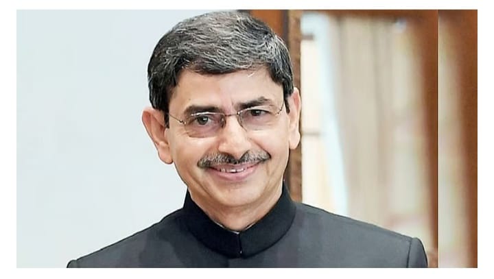 കോളജ് വിദ്യാര്‍ത്ഥികളെക്കൊണ്ട് ‘ജയ് ശ്രീറാം’ വിളിപ്പിച്ചു; തമിഴ്‌നാട് ഗവര്‍ണറുടെ നടപടി വിവാദത്തില്‍