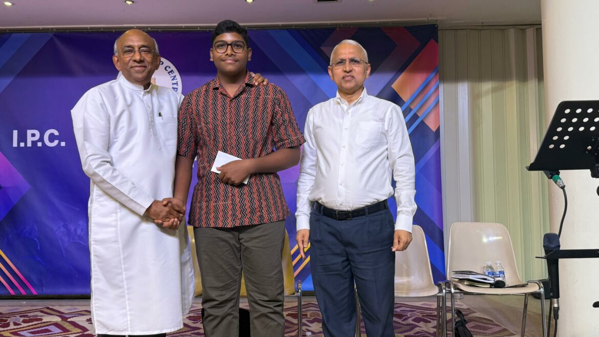 പത്താം ക്ലാസ്സ് പരീക്ഷയിൽ ഉന്നത വിജയം നേടിയ ഷോൺ ജെയിംസിനെ ആദരിച്ചു