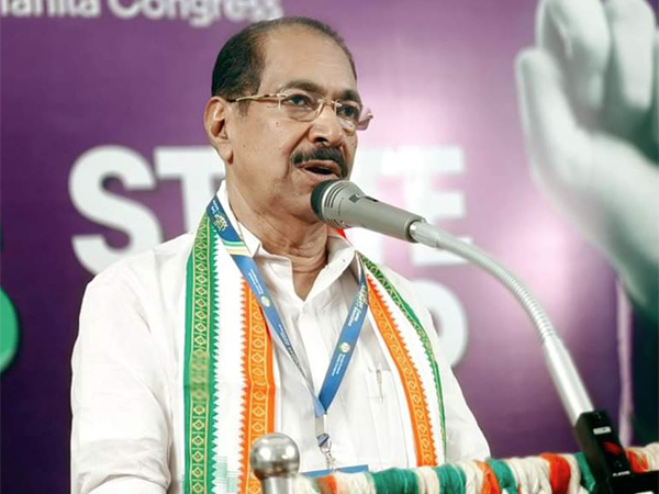 കെപിസിസിക്ക് ഇനി പുതിയ നേതൃത്വം; അധ്യക്ഷ സ്ഥാനം ഏറ്റെടുത്ത് സണ്ണി ജോസഫ്