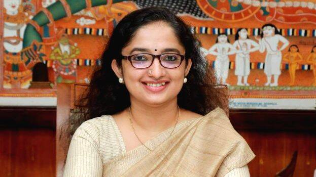 ദിവ്യ എസ് അയ്യർ യേശുവിനെ പെണ്ണാക്കി; ആണുംപെണ്ണുമല്ലാതാക്കിയില്ല ഭാഗ്യം!