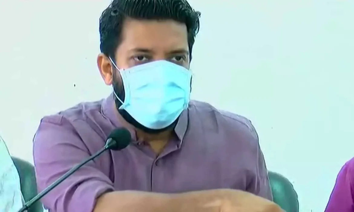 ‘പേരാമ്പ്രയിലെ പൊലീസ് മർദനം ആസൂത്രിതം, ശബരിമല ഉള്പ്പെടെയുള്ള വിഷയം മറച്ചുവെക്കാന്’: ഷാഫി പറമ്പില് എംപി