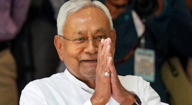 പത്താം തവണയും ബീഹാര്‍ മുഖ്യമന്ത്രിയാകാൻ നിതീഷ് കുമാര്‍: സത്യപ്രതിജ്ഞ ഇന്ന്