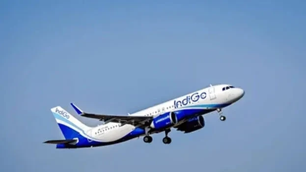 ഇൻഡിഗോ വിമാനങ്ങള്‍ റദ്ദാക്കിയ സംഭവം: കുടുങ്ങിയ യാത്രക്കാര്‍ക്ക് 10,000 രൂപയുടെ സൗജന്യ യാത്രാ വൗച്ചര്‍