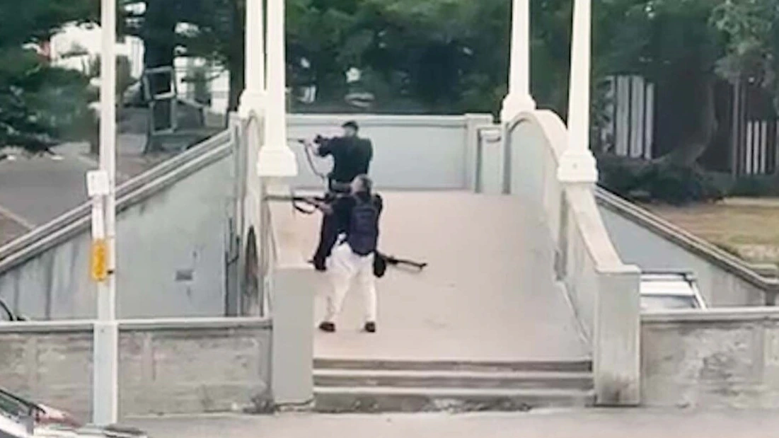 സിഡ്നിയില്‍ ഭീകരാക്രമണം നടത്തിയത് ഇന്ത്യൻ വംശജനും മകനും; സാജിദ് അക്രം ഓസ്ട്രേലിയയിലേക്ക് പോയത് ഹൈദരാബാദില്‍ നിന്ന്  ബിരുദം നേടിയ ശേഷം