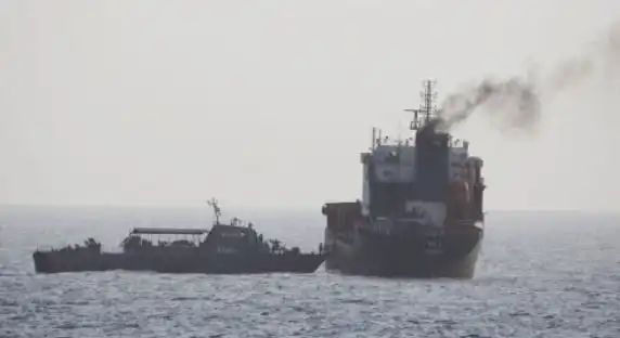 കള്ളക്കടത്ത് ആരോപിച്ച്‌ ഇറാന്‍ പിടിച്ചെടുത്ത എണ്ണ കപ്പലില്‍ 16 ഇന്ത്യക്കാര്‍; മോചന ശ്രമങ്ങള്‍ ഊര്‍ജിതമാക്കി ഇന്ത്യ