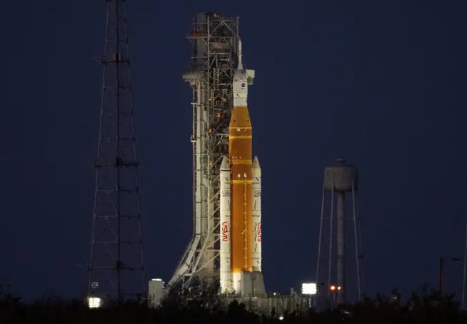 നാസയുടെ ചാന്ദ്രദൗത്യം വീണ്ടും നീളുന്നു; മാര്‍ച്ചിലെ വിക്ഷേപണം റദ്ദാക്കി