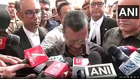 ഒരു തെറ്റും ചെയ്യാത്ത എന്നെ ജയിലിലടച്ചു;  മാധ്യമങ്ങള്‍ക്ക് മുന്നില്‍ പൊട്ടിക്കരഞ്ഞ് കെജരിവാള്‍