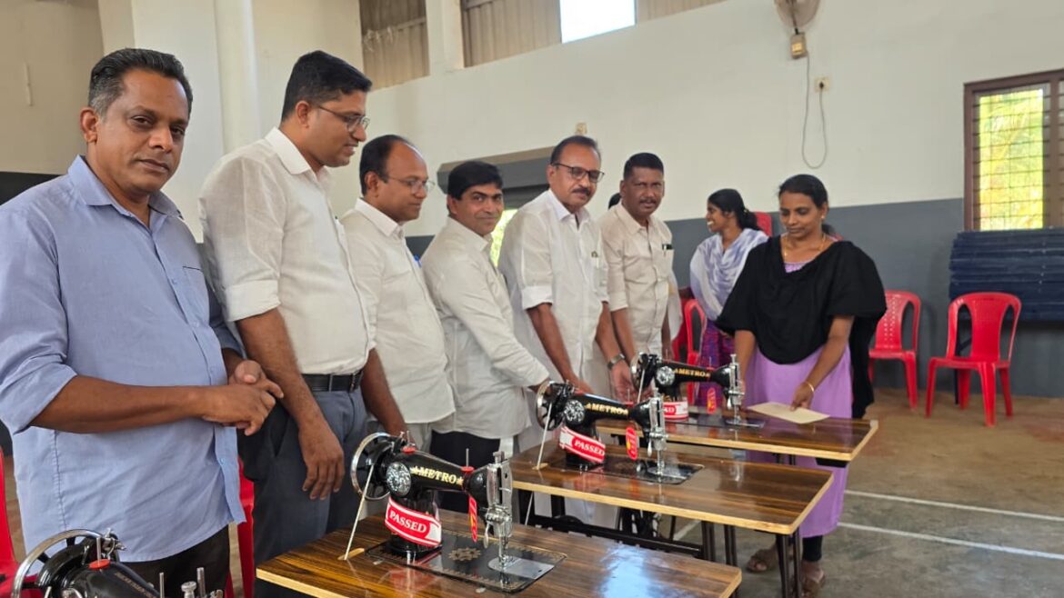 സൗജന്യ തയ്യൽ മെഷ്യൻ വിതരണം