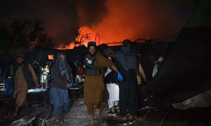 കാബൂളിലെ ആശുപത്രിയില്‍ പാക് വ്യോമാക്രമണം; 400 പേര്‍ കൊല്ലപ്പെട്ടു, ലക്ഷ്യം സൈനിക കേന്ദ്രങ്ങളെന്ന് പാകിസ്താൻ