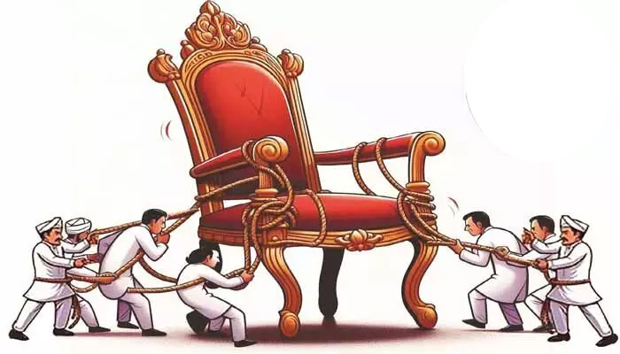 കസേരക്കു വേണ്ടിയുള്ള കസേരകളി