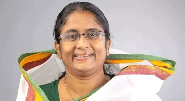 ചരിത്രം കുറിച്ച്‌ ഷാനിമോള്‍ ഉസ്മാൻ; 31 വര്‍ഷത്തിന് ശേഷം നിയമസഭയ്ക്ക് വനിതാ ഡെപ്യൂട്ടി സ്പീക്കര്‍