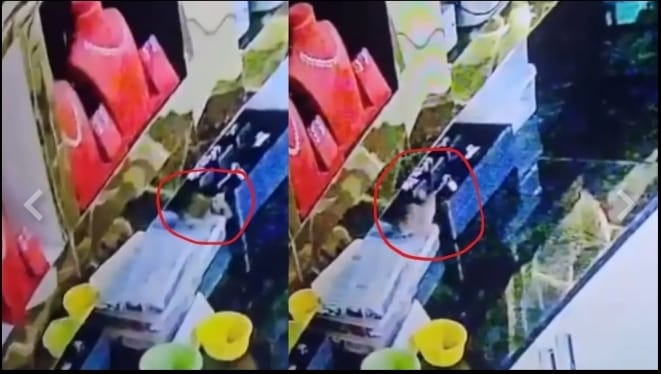 മോഷ്ടാവിനെ കണ്ട് അമ്പരന്നു; പത്തുലക്ഷം രൂപയുടെ വജ്രങ്ങള് കടത്തിയ ‘തുരപ്പന്’ പിടിയില്