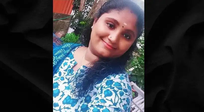 പണയം വെയ്ക്കാൻ കൂട്ടുകാരിക്ക് നല്‍കിയ 70 പവൻ തിരികെ ലഭിച്ചില്ല, വിഷം കഴിച്ച യുവതികളിലൊരാള്‍ മരിച്ചു