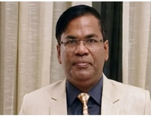 4 മാസം കൊണ്ട് 10 കേസുകളിലായ് 22 പേർക്ക് വധശിക്ഷ; ജഡ്ജിയിൽനിന്ന് 100 കൊലപാതക കേസുകൾ മാറ്റി