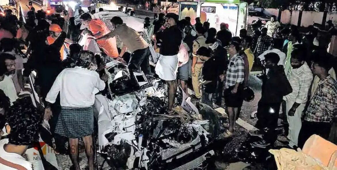 തൃശൂരില്‍ വാഹനാപകടത്തില്‍ എട്ടുപേർക്ക് ദാരുണാന്ത്യം
