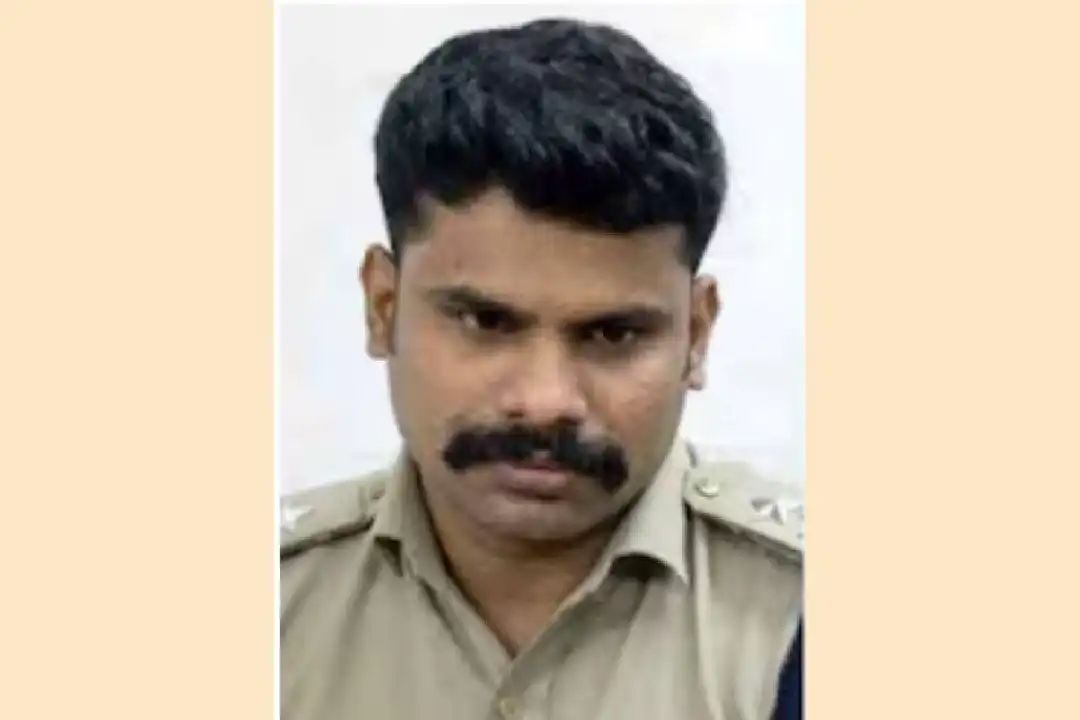 കട്ടത് 87 ഗ്രാം, തിരിച്ചുവെച്ചത് 202 ഗ്രാം! സ്റ്റേഷൻ ലോക്കറില്‍ സൂക്ഷിച്ചിരുന്ന തൊണ്ടിമുതലായ എംഡിഎംഎ മോഷ്ടിച്ച എസ്‌ഐ അറസ്റ്റില്‍