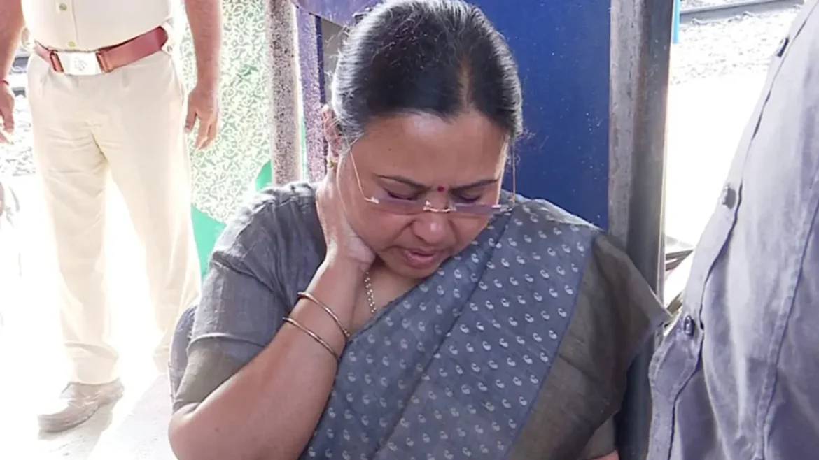 വധശ്രമ കേസിൽ വീണ ജോർജിന് തിരിച്ചടി; ഗൺമാൻ മൊഴി തിരുത്തി